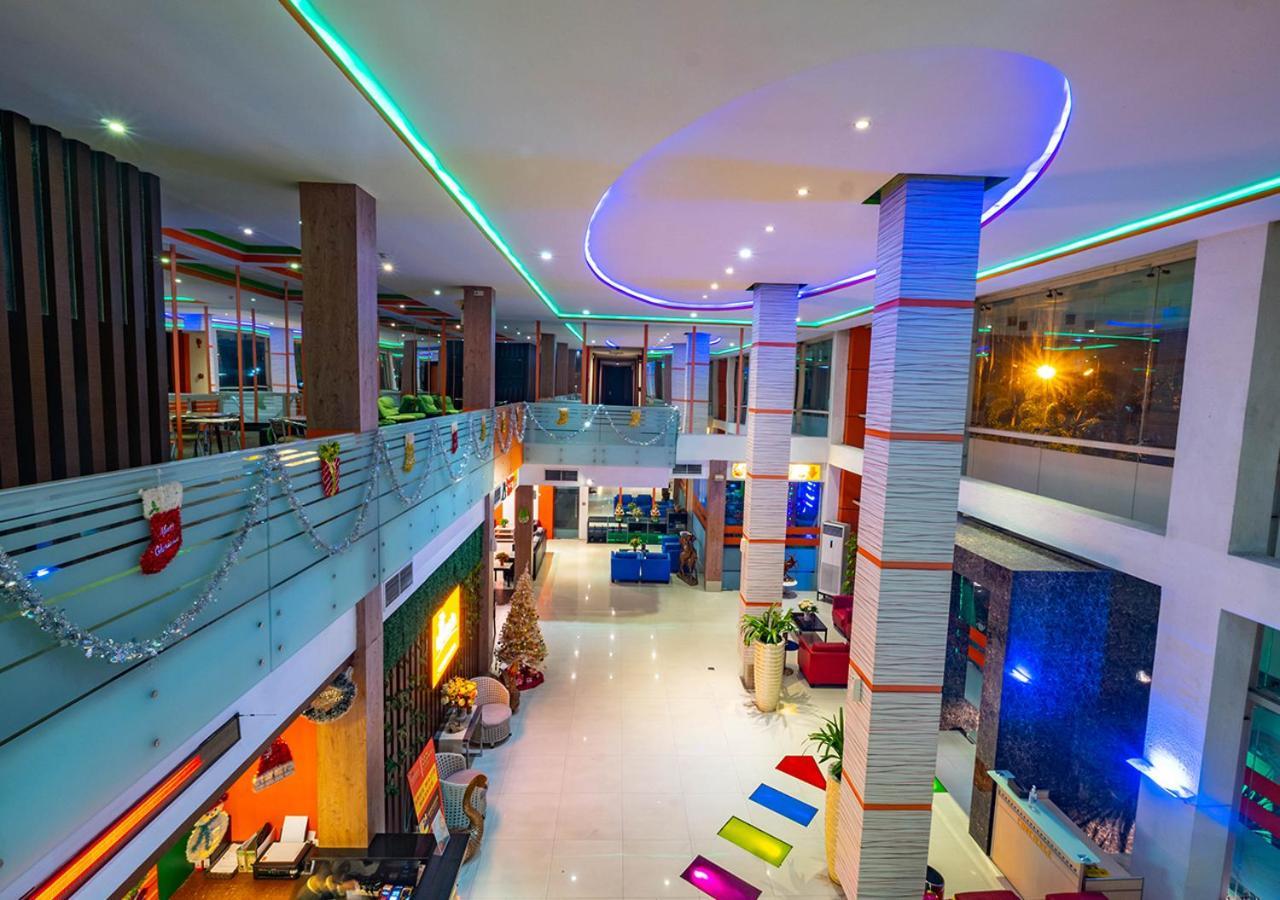 Miyanna Hotel Medan Exterior photo