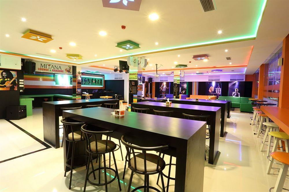 Miyanna Hotel Medan Exterior photo