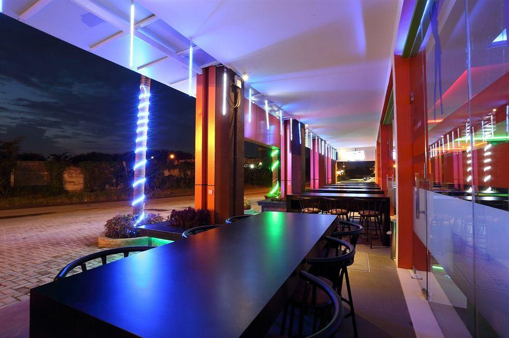 Miyanna Hotel Medan Exterior photo