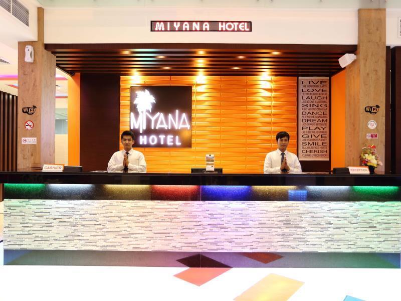Miyanna Hotel Medan Exterior photo