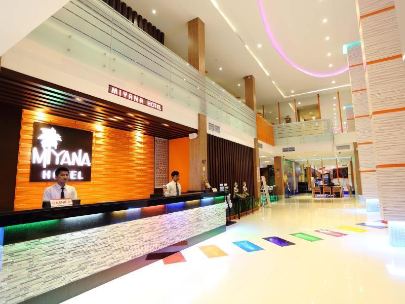 Miyanna Hotel Medan Exterior photo