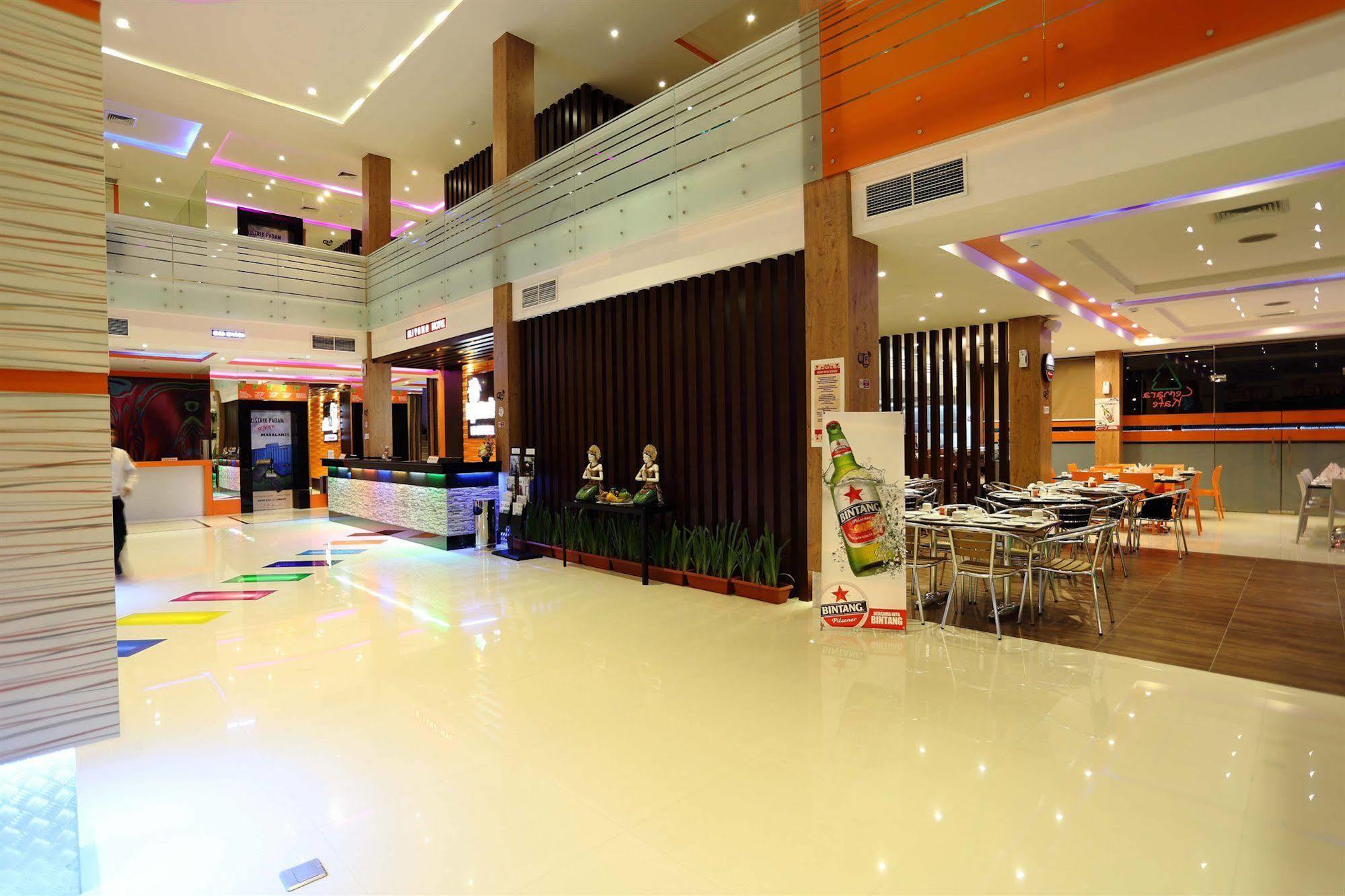 Miyanna Hotel Medan Exterior photo
