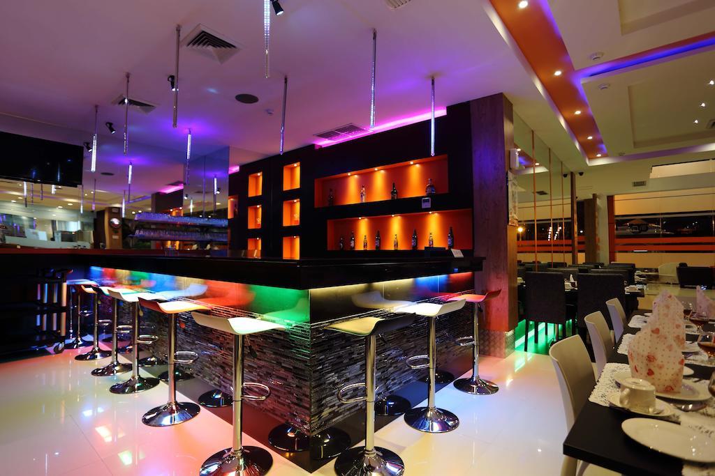 Miyanna Hotel Medan Exterior photo
